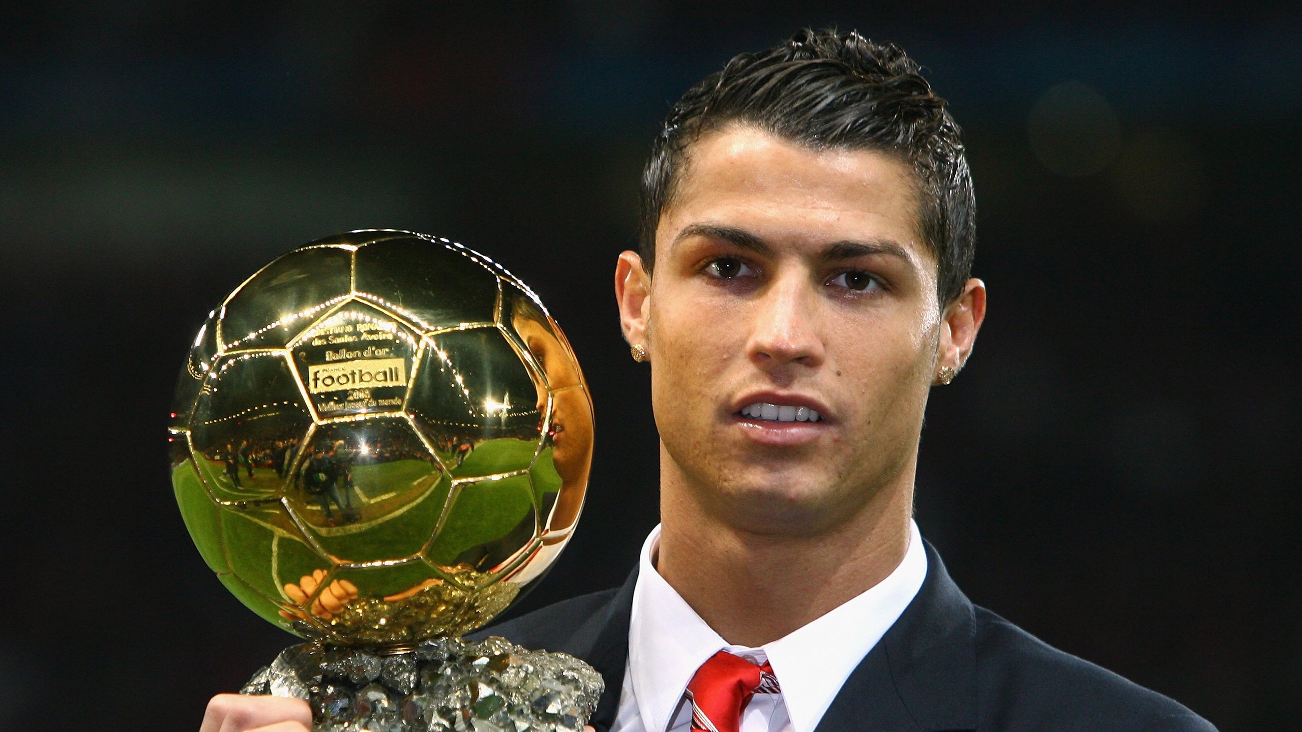 瑞士骑手马丁·福克斯在巴黎奥运会后成为马术协会主席，推动马术运动发展。