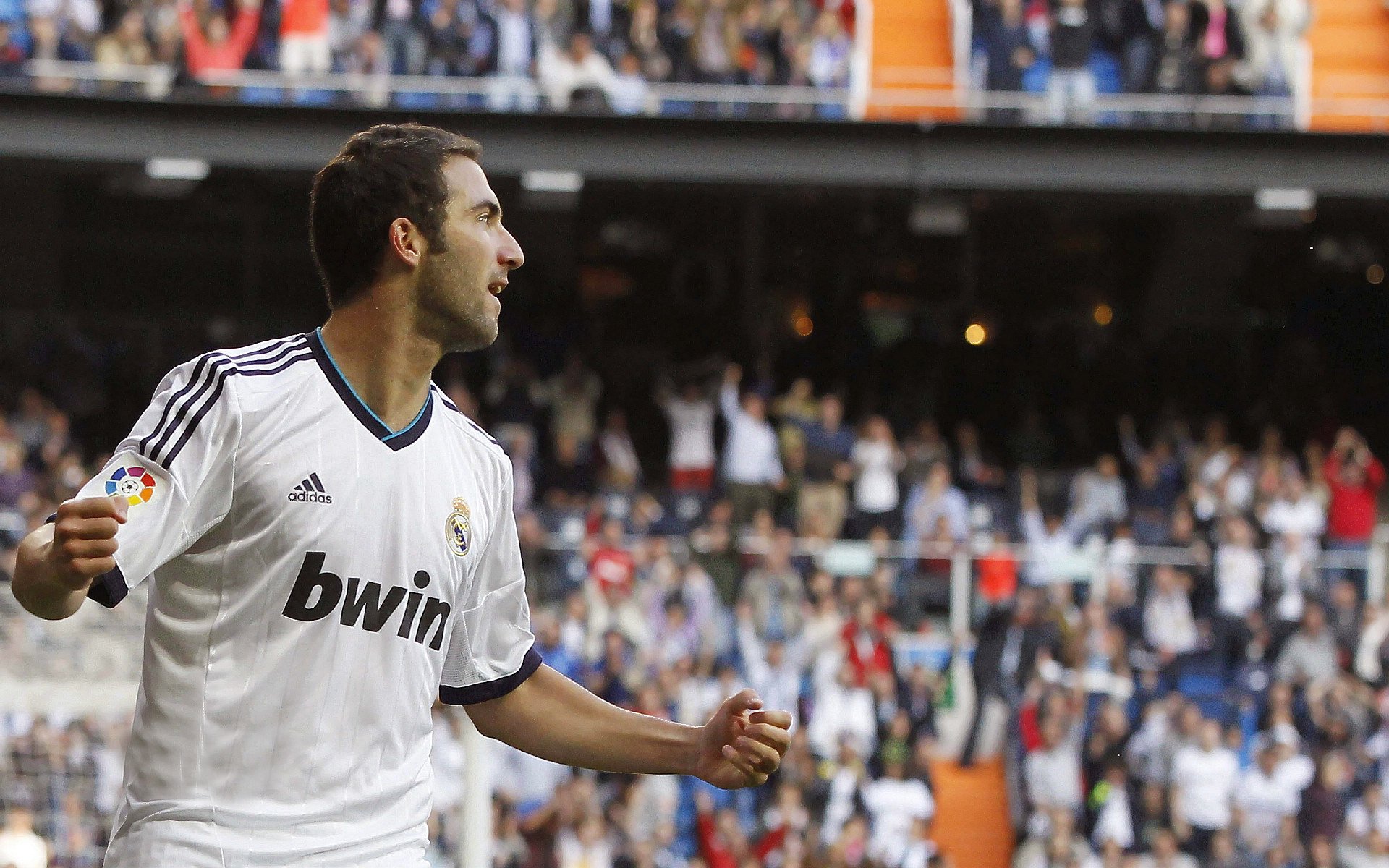 开云中国-格拉纳达连胜达到五场，状态火爆，格拉纳达战绩500